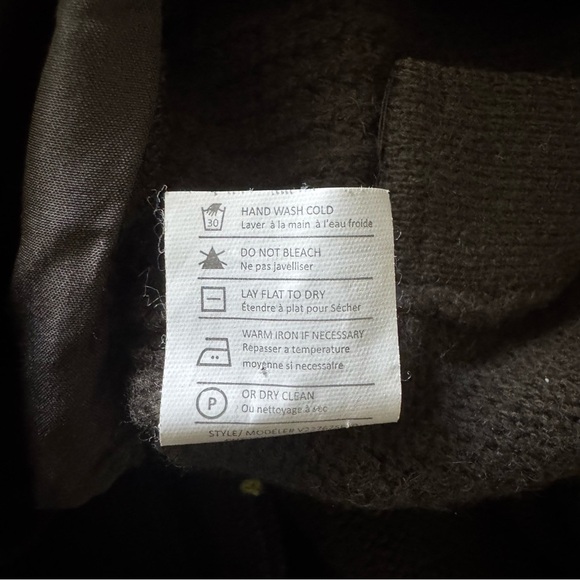 New Vince Green Cowl Neck Buttons Oversized Sweater size Small - Picture 11 of 11